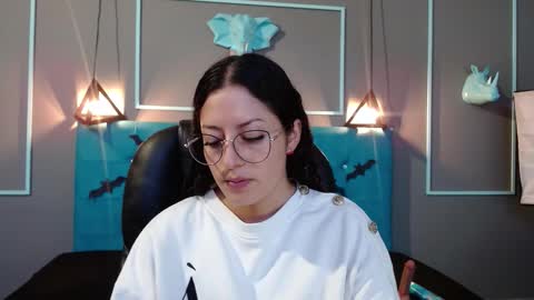 Snapshot of sofia_white3 chatting on October 20, 2025, 11:10 am Sofa online show from October 20, 2025, 11:10 am