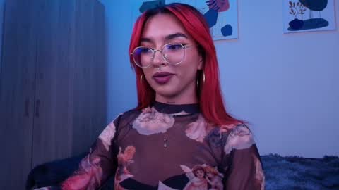 Snapshot of sofiaafoxx chatting on September 20, 2025, 10:33 pm Sofia online show from September 20, 2025, 10:33 pm