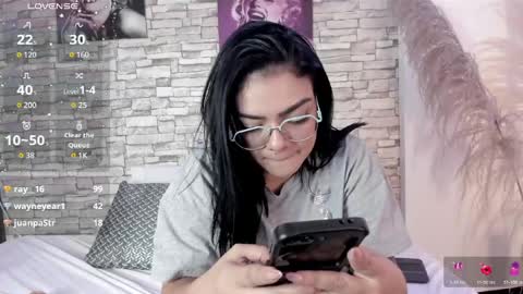 sofiaalarson online show from July 17, 2026, 4:45 pm