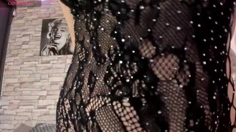 sofiaalarson online show from July 21, 2026, 2:52 pm
