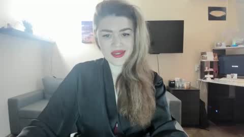 SofiaBells online show from November 18, 2025, 10:09 am