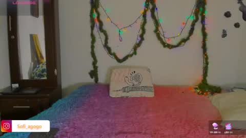 sofiacruz16 online show from December 16, 2024, 11:22 am