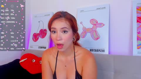  SOFA FERRER  online show from January 27, 2025, 1:59 am