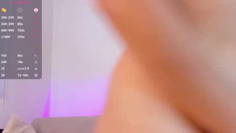  SOFA FERRER  online show from February 25, 2025, 10:18 pm