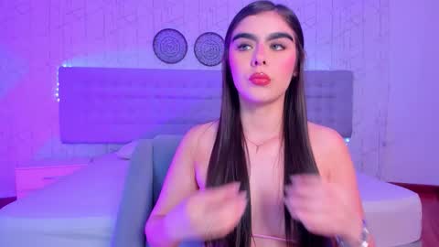 SofiaFontaine online show from February 3, 2026, 5:38 am