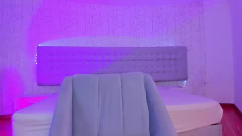 SofiaFontaine online show from February 6, 2026, 5:23 am