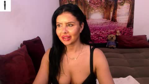 sofialiub online show from December 7, 2024, 9:22 pm