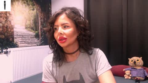 sofialiub online show from June 3, 2026, 3:20 am