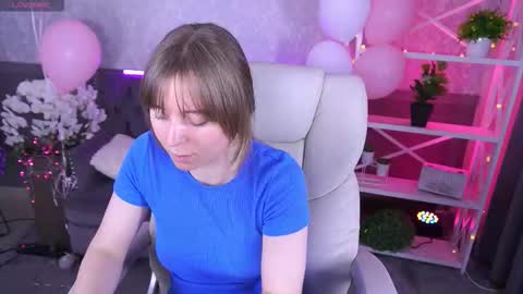 SofiaLuxuryy online show from February 24, 2026, 3:43 pm