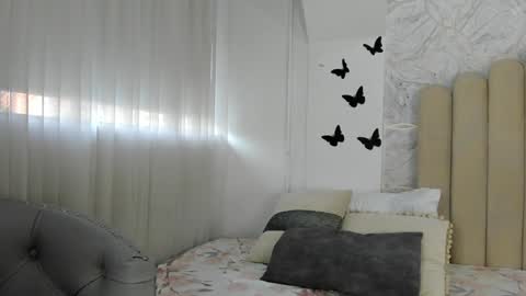 Sofia  online show from December 16, 2024, 12:06 pm