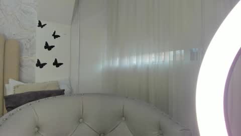 Sofia  online show from December 29, 2024, 12:12 pm