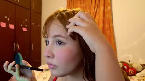 Snapshot of sofiarojast chatting on February 16, 2026, 1:02 am Littlered online show from February 16, 2026, 1:02 am