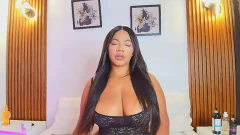 Snapshot of sofiasweett1 chatting on September 17, 2025, 9:44 am online show from September 17, 2025, 9:44 am