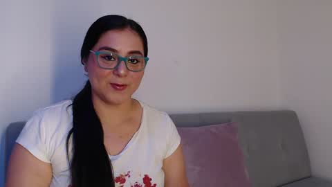 Snapshot of sofiavera_ chatting on December 1, 2024, 9:26 pm Sofia Vera online show from December 1, 2024, 9:26 pm