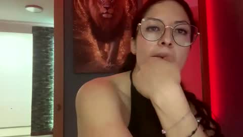 Snapshot of sofiawhite3 chatting on January 16, 2026, 12:36 am Sofi online show from January 16, 2026, 12:36 am