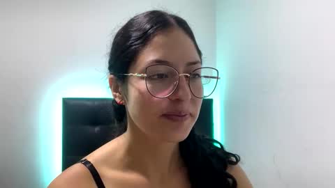 Snapshot of sofiawhite3 chatting on March 9, 2026, 12:09 pm Sofi online show from March 9, 2026, 12:09 pm