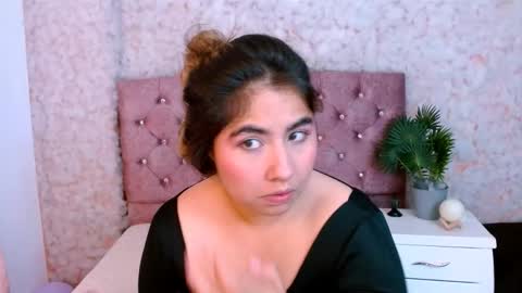 Snapshot of sofiazaf447769 chatting on March 12, 2026, 12:33 pm SOFIA online show from March 12, 2026, 12:33 pm