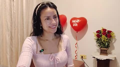 Sofi Bella online show from February 15, 2026, 7:32 pm