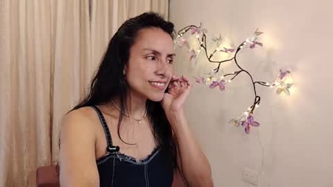 Sofi Bella online show from May 6, 2026, 7:08 pm