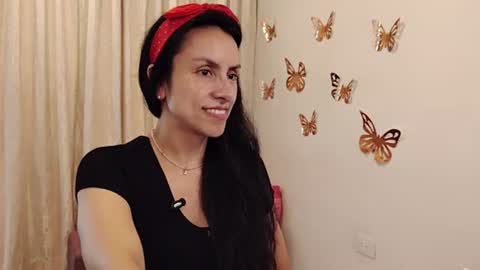 Sofi Bella online show from June 12, 2026, 7:13 pm