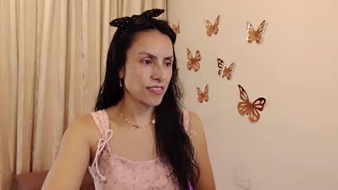Sofi Bella online show from June 22, 2026, 7:11 pm