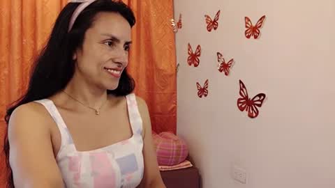 Sofi Bella online show from August 3, 2026, 7:06 pm