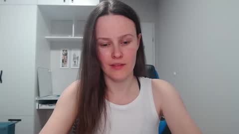 sofibliss online show from February 5, 2026, 7:40 pm