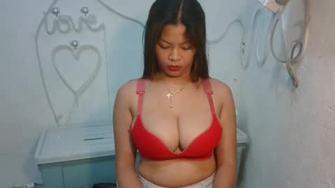 sofie_loorexx online show from April 25, 2026, 6:27 pm