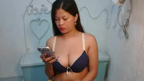 sofie_loorexx online show from May 8, 2026, 12:21 pm