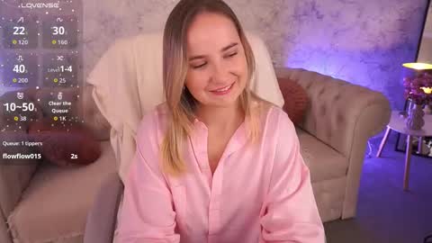 Snapshot of sofiebloom chatting on October 2, 2025, 11:45 pm Sofie online show from October 2, 2025, 11:45 pm