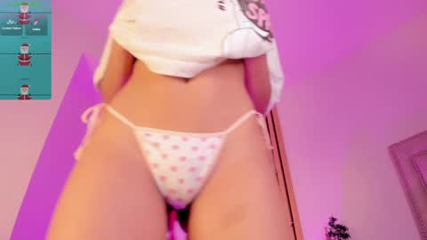 Sofie online show from December 14, 2024, 2:10 pm