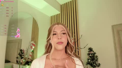 Sofie online show from December 23, 2024, 3:44 pm