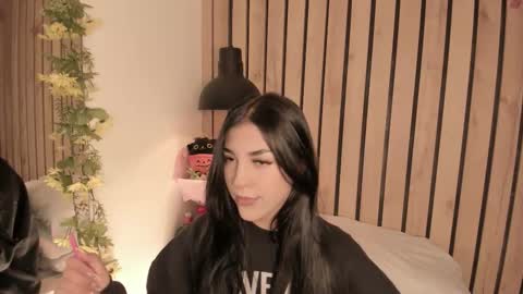 Sofie online show from December 21, 2025, 7:21 pm