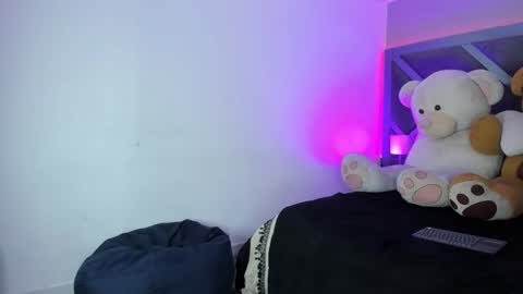  sofie  online show from October 23, 2025, 7:45 pm