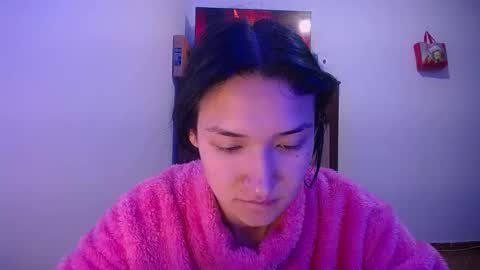 sofii_cute01 online show from November 11, 2025, 10:48 am