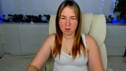 sofii_darling online show from December 4, 2025, 5:43 pm