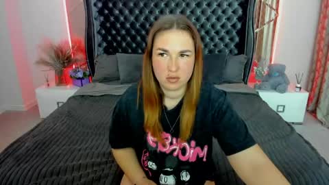 sofii_darling online show from May 1, 2026, 4:55 pm