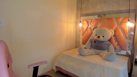   online show from January 11, 2025, 9:36 pm