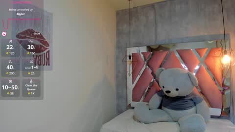   online show from February 2, 2025, 4:43 pm