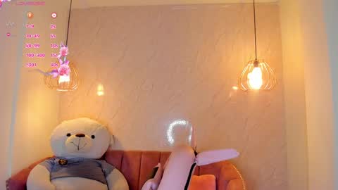   online show from February 21, 2025, 9:43 pm