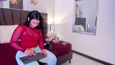      online show from January 5, 2025, 11:26 am