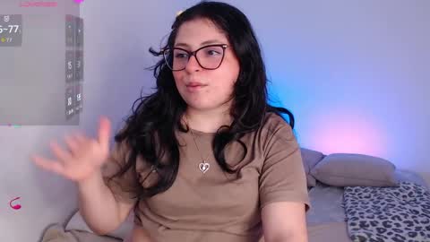 Snapshot of sofix_ chatting on April 12, 2026, 1:32 am Lau online show from April 12, 2026, 1:32 am