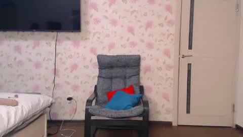  Kaitbrunette and SofiblondeWelcome room Private is Open  Make us happy online show from April 26, 2026, 8:12 am