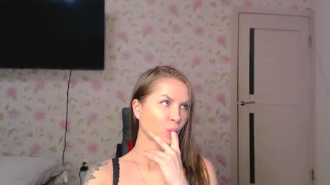  Kaitbrunette and SofiblondeWelcome room Private is Open  Make us happy online show from April 30, 2026, 8:57 pm