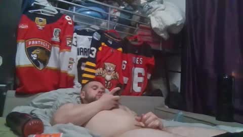 Snapshot of soflogrown97 chatting on January 16, 2026, 2:37 am Mason Muscles online show from January 16, 2026, 2:37 am