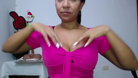 Camila M online show from January 15, 2025, 3:54 am