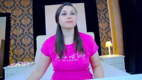 Lilly online show from November 5, 2025, 6:57 am