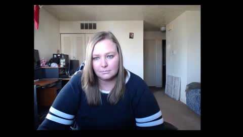 Snapshot of softerpeaches chatting on December 11, 2024, 8:07 pm Rose online show from December 11, 2024, 8:07 pm