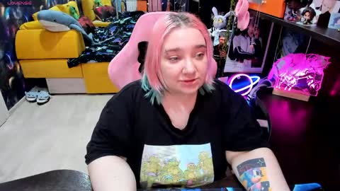 Sofie online show from April 24, 2026, 12:46 am