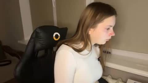 Anna online show from March 22, 2026, 6:33 pm